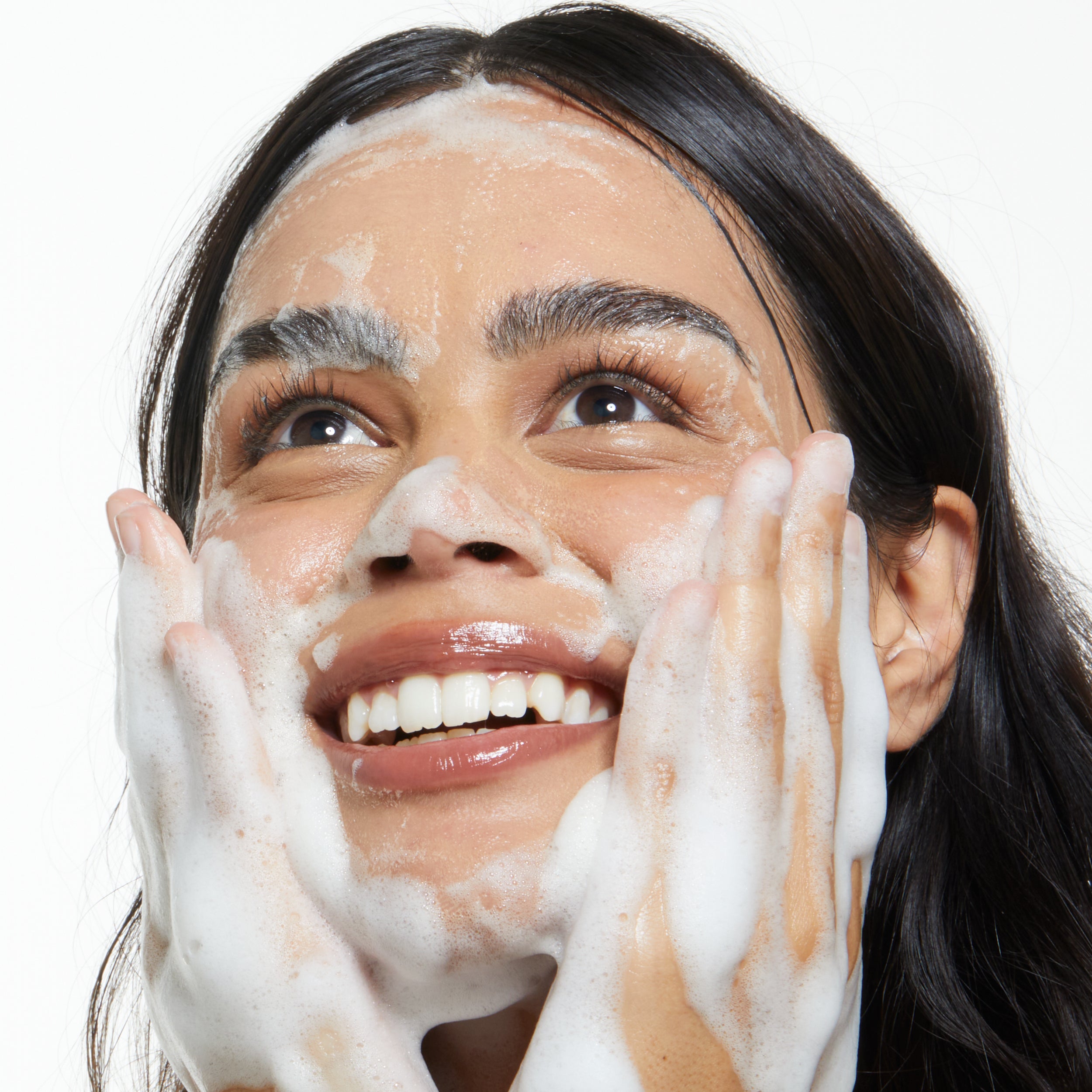 Properly Clean | Facial Cleanser | Go-To Skin Care